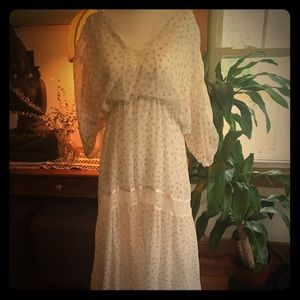 ::VINTAGE::  Bohemian Flowered Dress